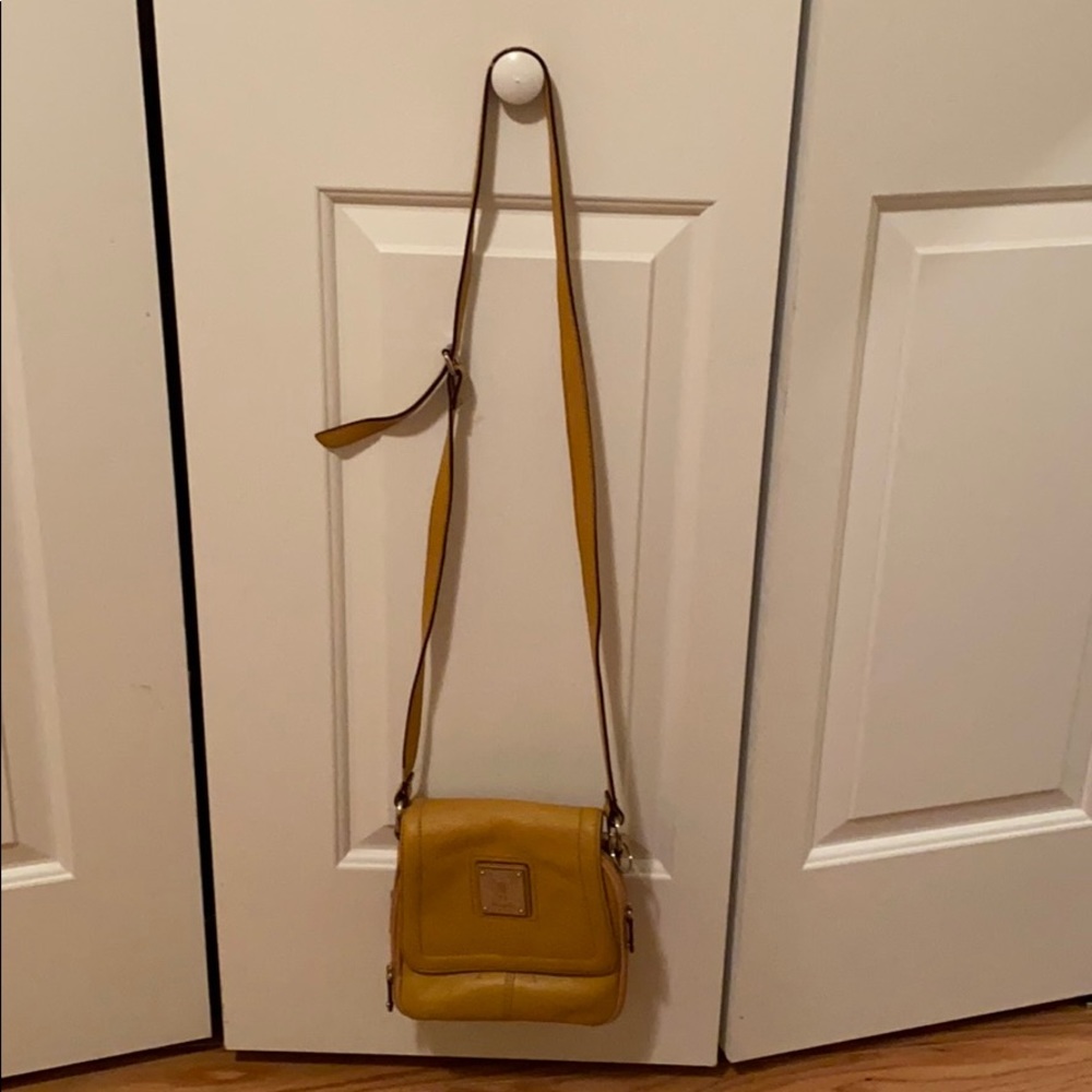 A Tigananello cross body bag
